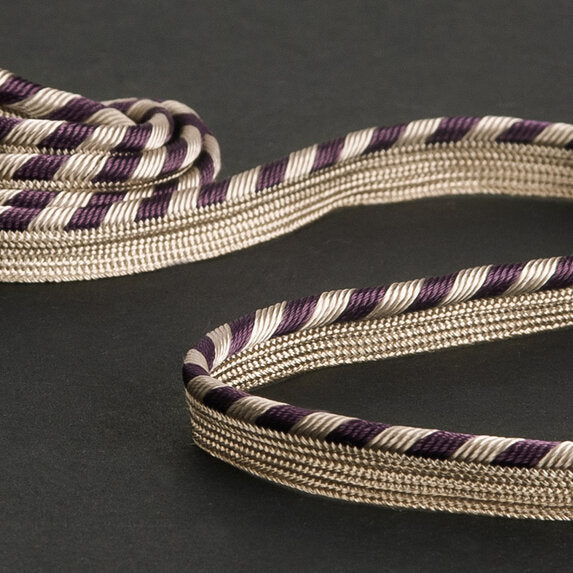 Travers String 485 Trim Sample 60023485