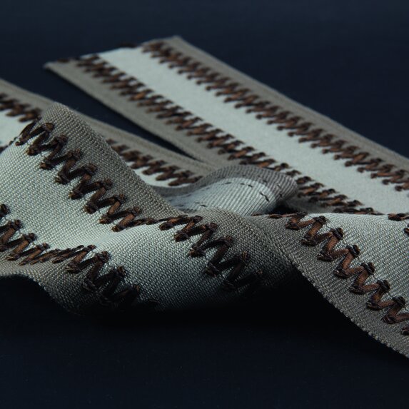 Travers Ribbon Tape 886 Trim Sample 60035886