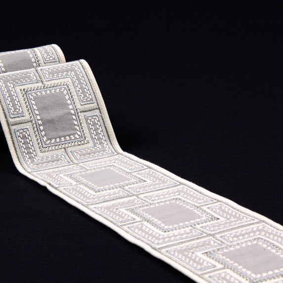 Travers Chandler Appliqué 993 Trim Sample 60042993