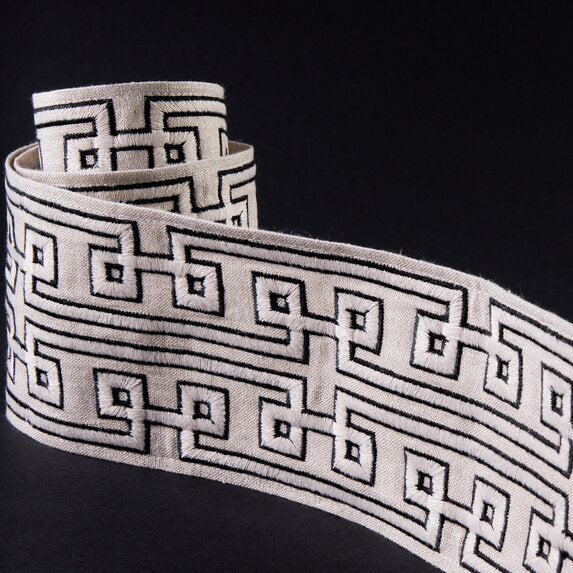 Travers Meander Tape 985 Trim Sample 60075985