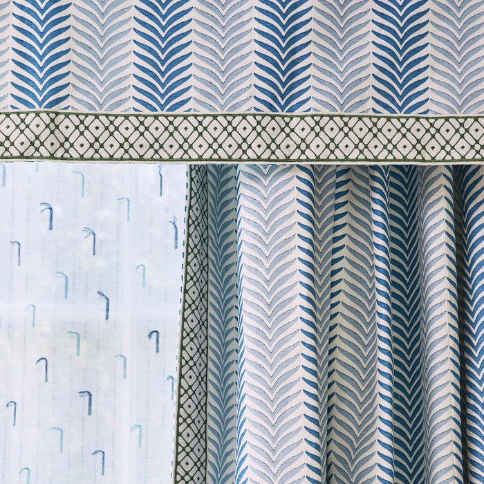 No.9 Thompson Phyllis Coral Sands Fabric N9012391002