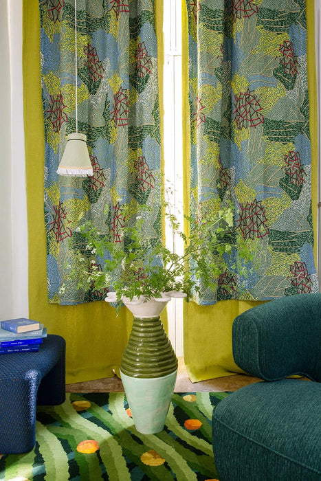 Pierre Frey Pre fleuri Aquatique Fabric F3896001