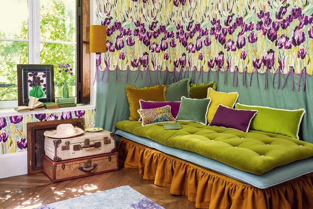 Pierre Frey Black Tulips Printemps Wallpaper Sample FP105001