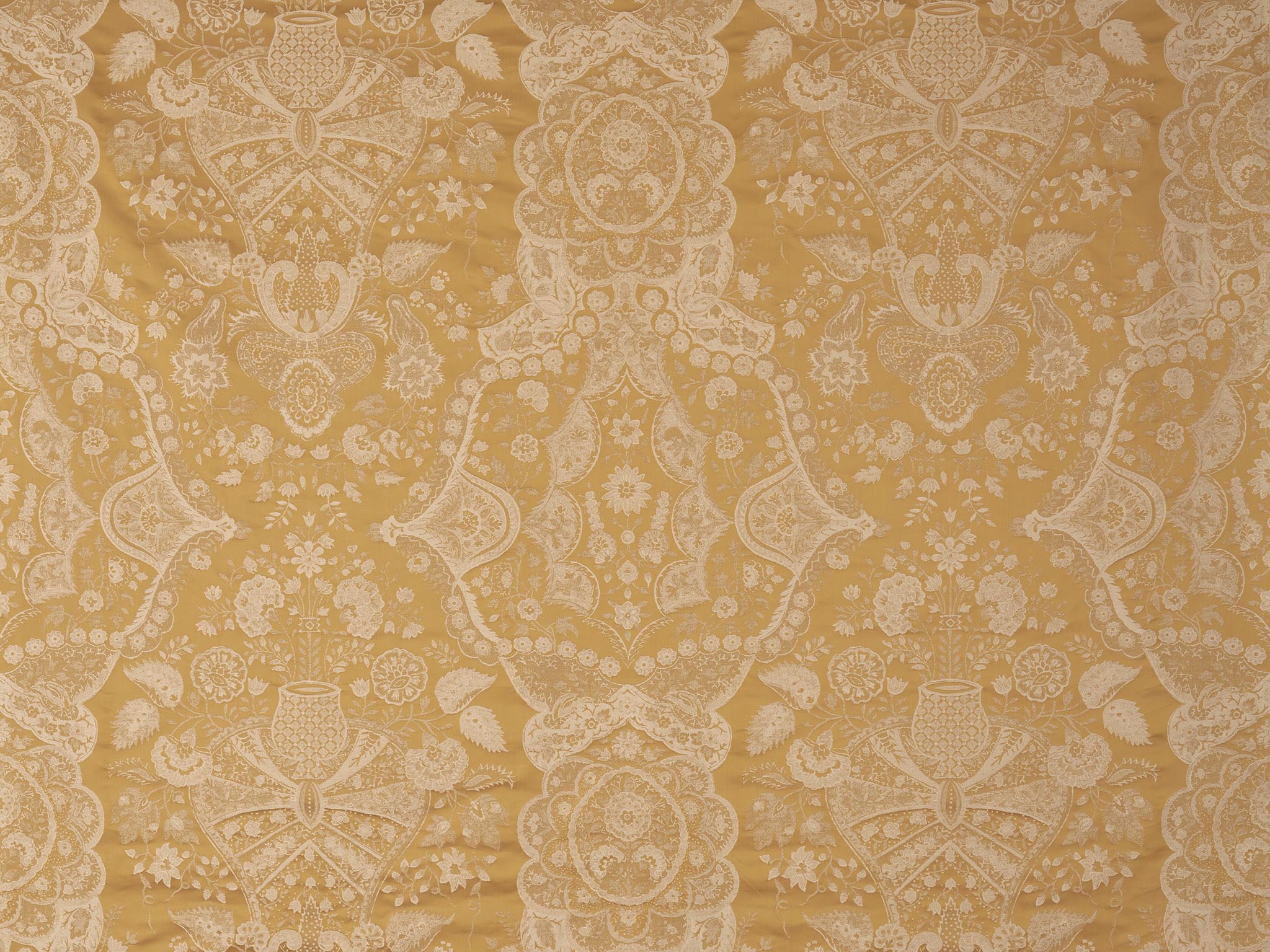 Braquenie Clery Or Fabric Sample B7669004