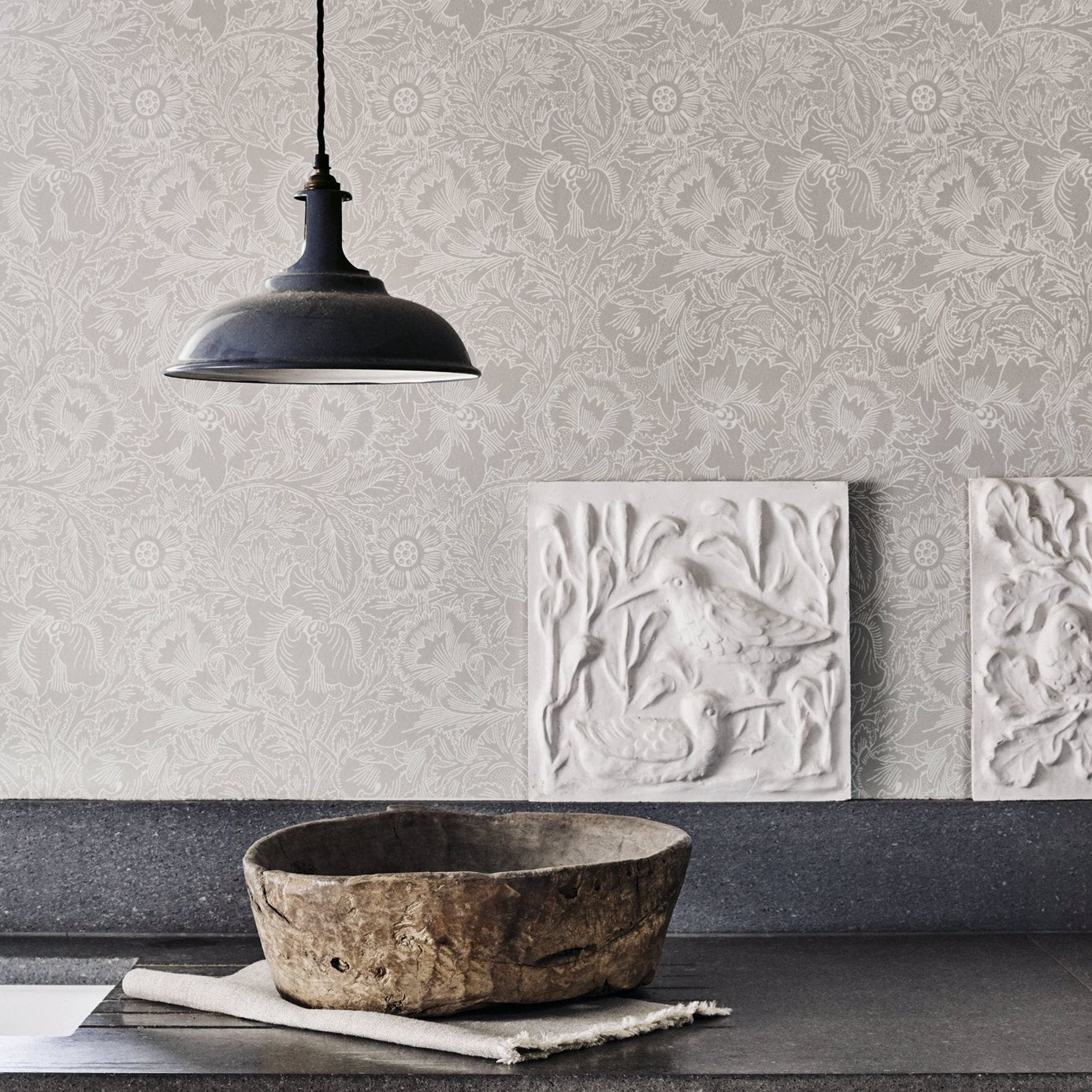 Morris & Co Pure Poppy Dove/Chalk 216032 Wallpaper DMPU216032