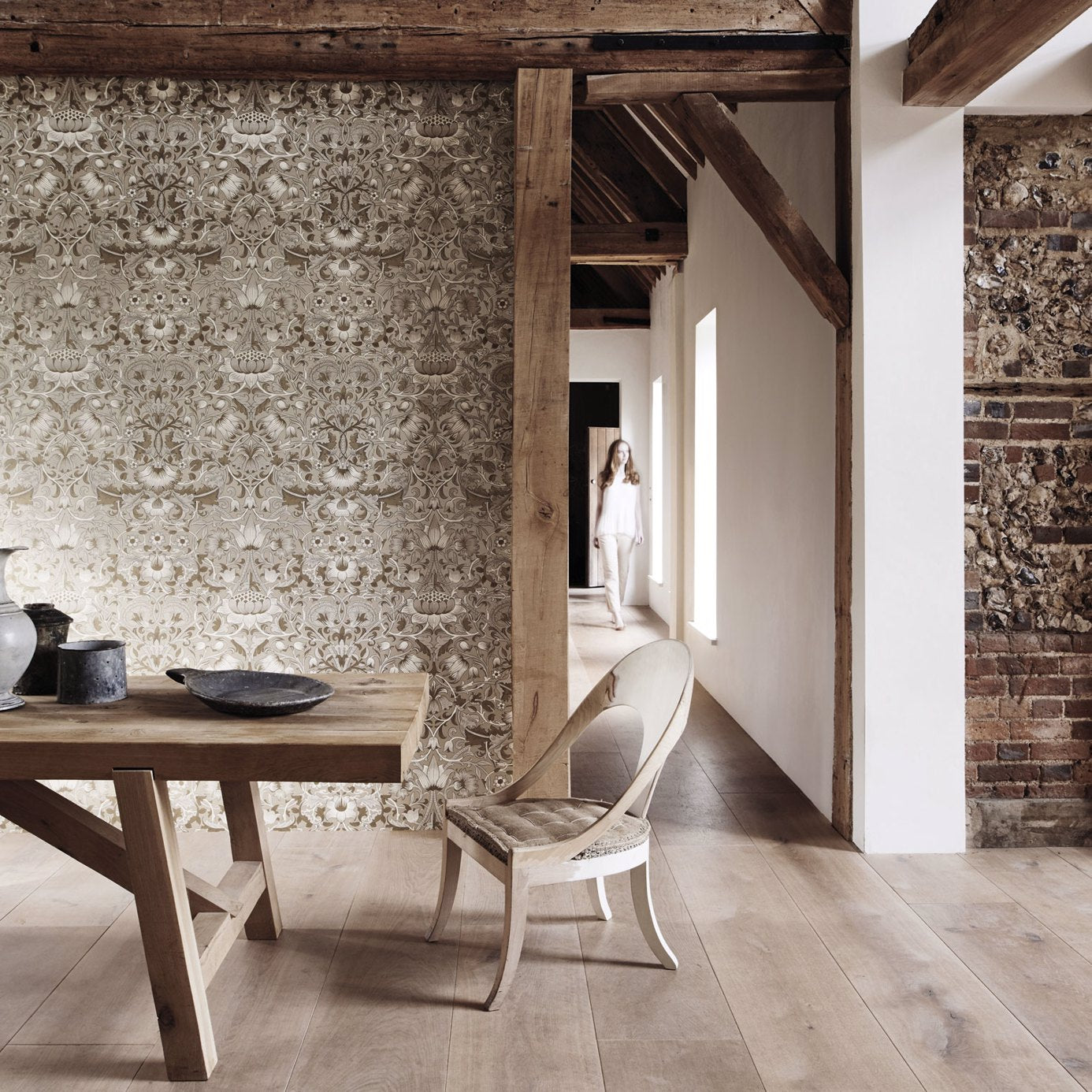 Morris & Co Pure Lodden Gilver/Gold 216029 Wallpaper DMPU216029