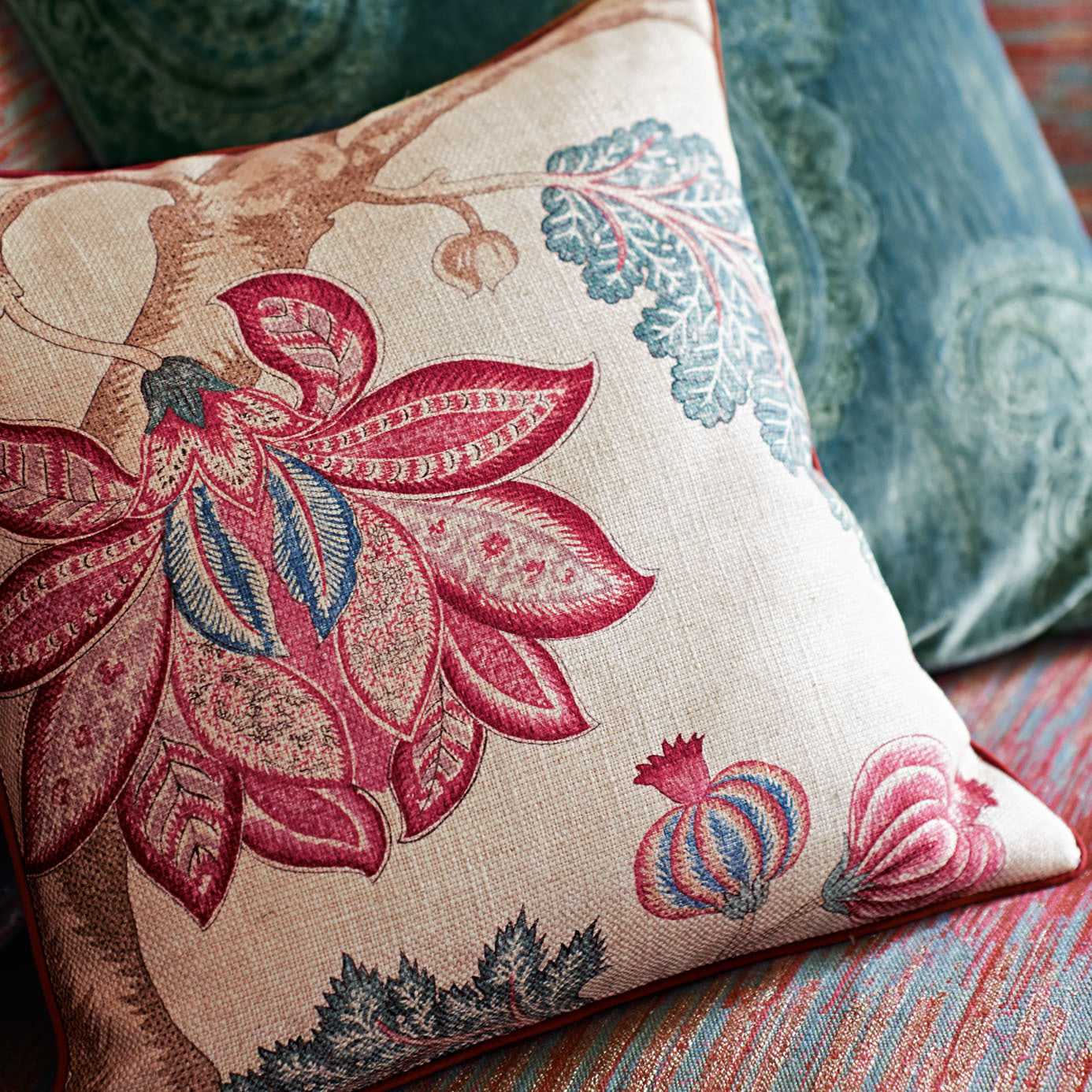 Zoffany Kalamkari Red/Green 321698 Fabric ZJAI321698