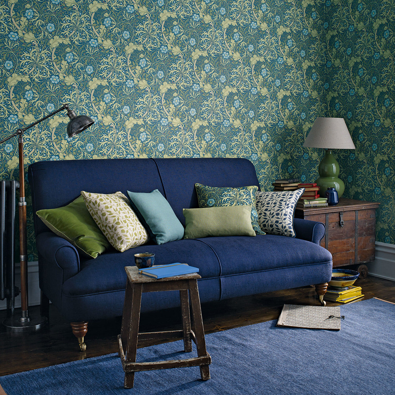 Morris & Co Morris Seaweed Ink/Woad DM3W214714 Wallpaper | 40% Off