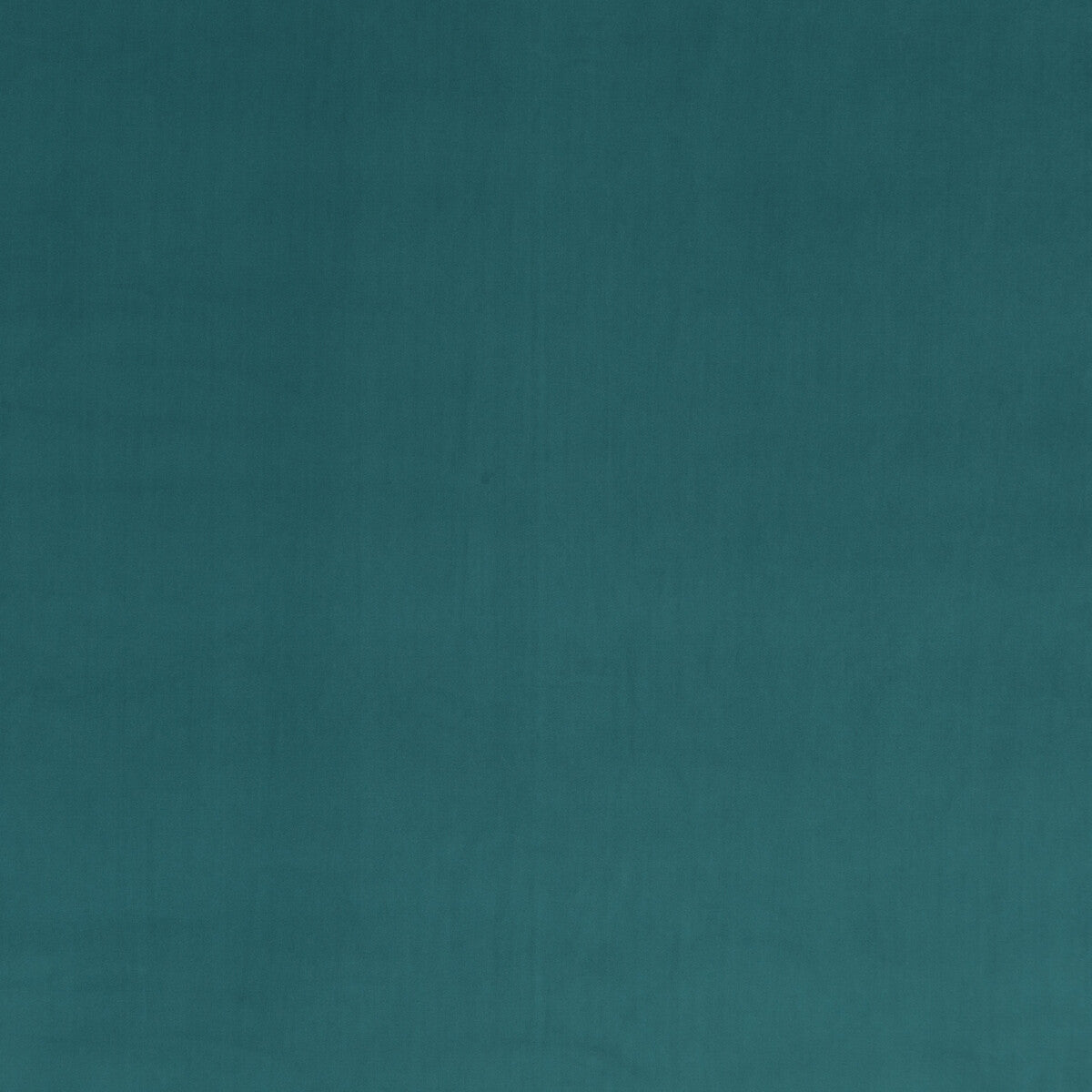 Baker Lifestyle Montpellier Velvet Peacock Fabric PF50417.792.0
