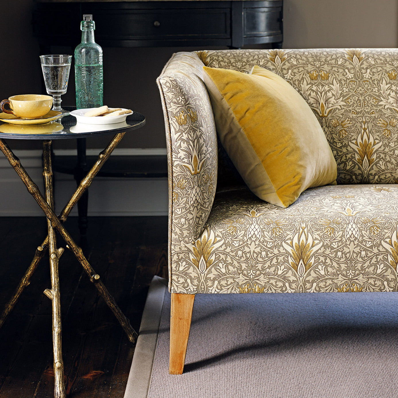 Morris & Co Snakeshead Forest/Thyme DMA4216427 Wallpaper | 40% Off