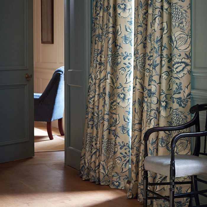 Zoffany Audley Rose 332308 Fabric ZAUD332308